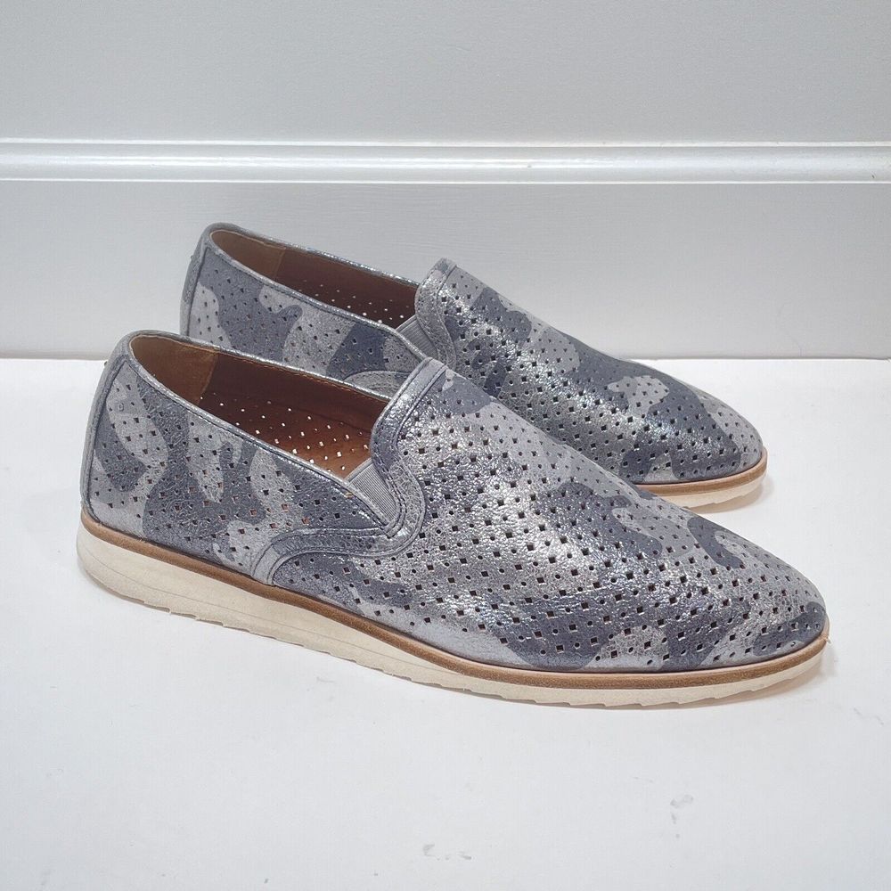 Trask Andi Perforated Metallic Suede‎ Loafer Flats Size 8 M Pewter Camo Shoes